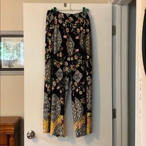 Melissa Paige never worn wide leg flowy pants